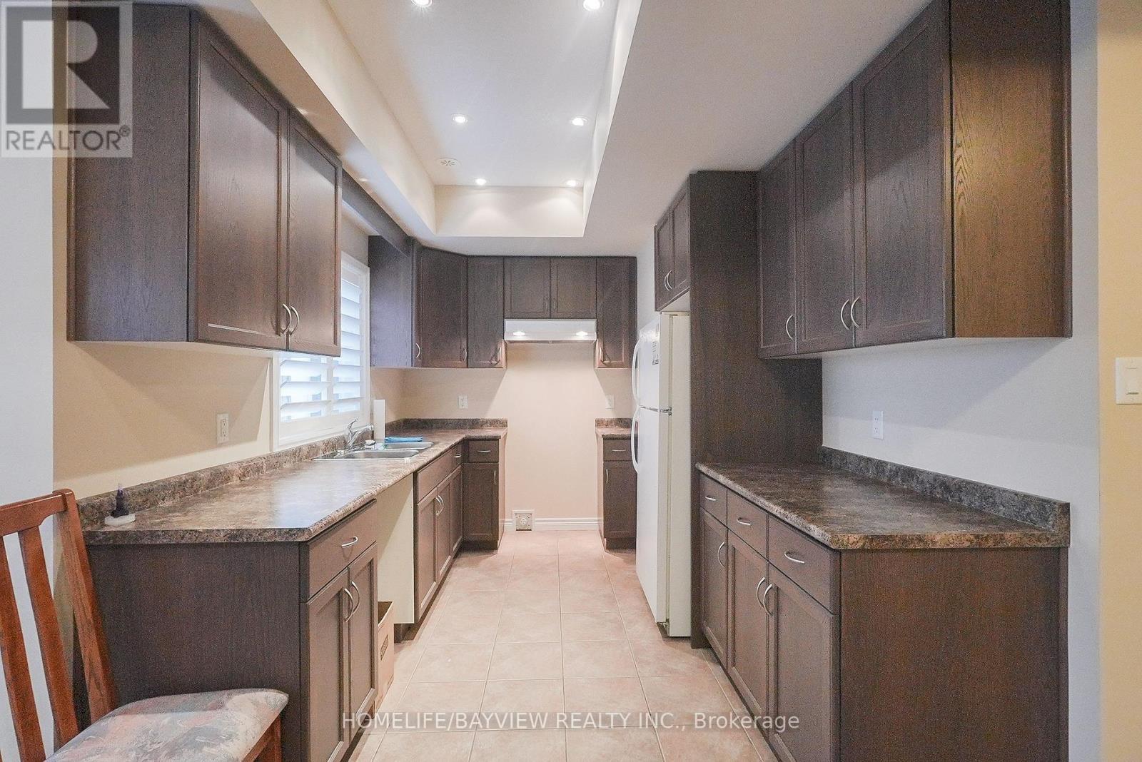 B1 - 70 WILLOWRUN DRIVE, Kitchener, Ontario, N2A0J3 — Photo 9