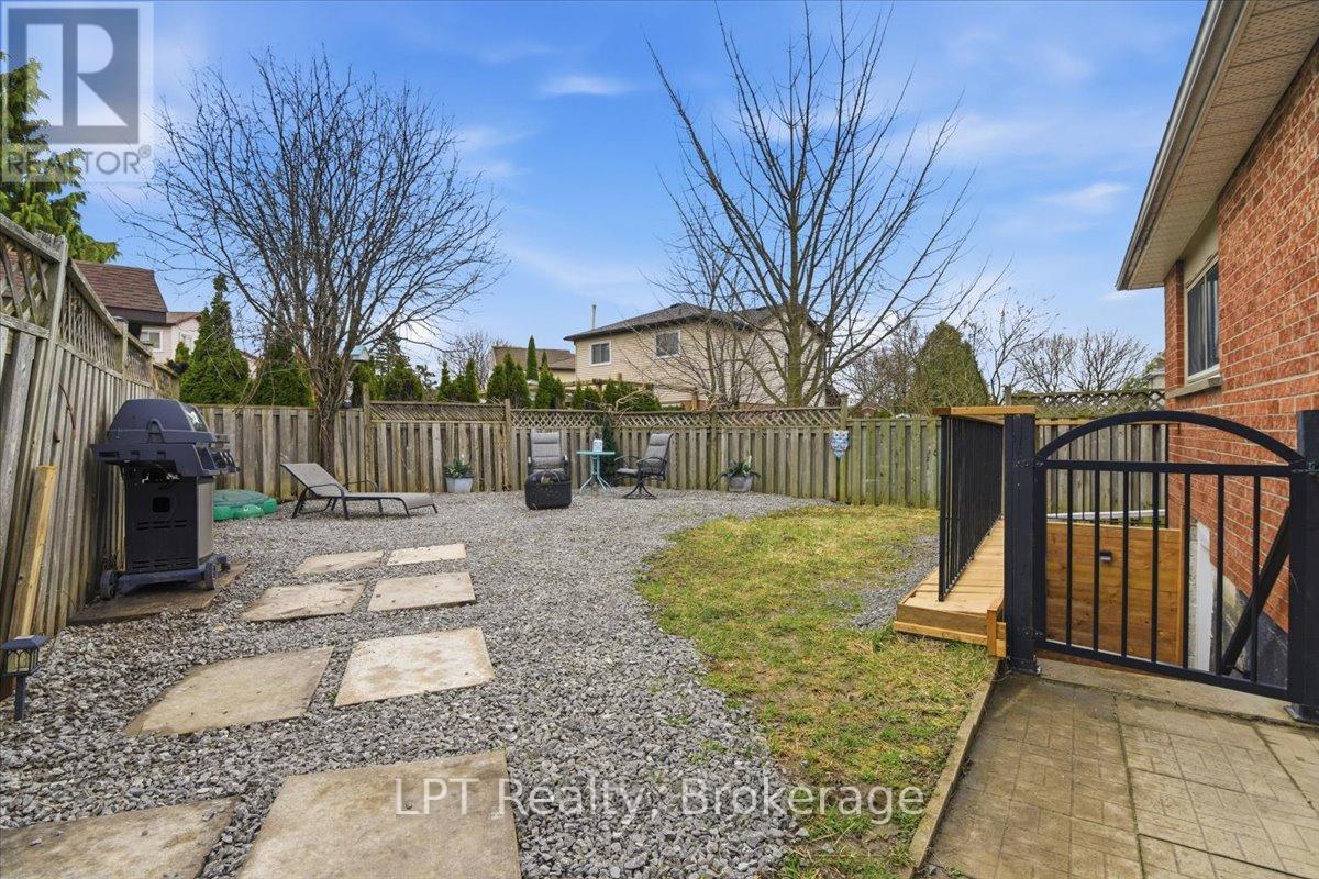 831 LAVIS STREET, Oshawa (Pinecrest), Ontario, L1K1W8 — Photo 17