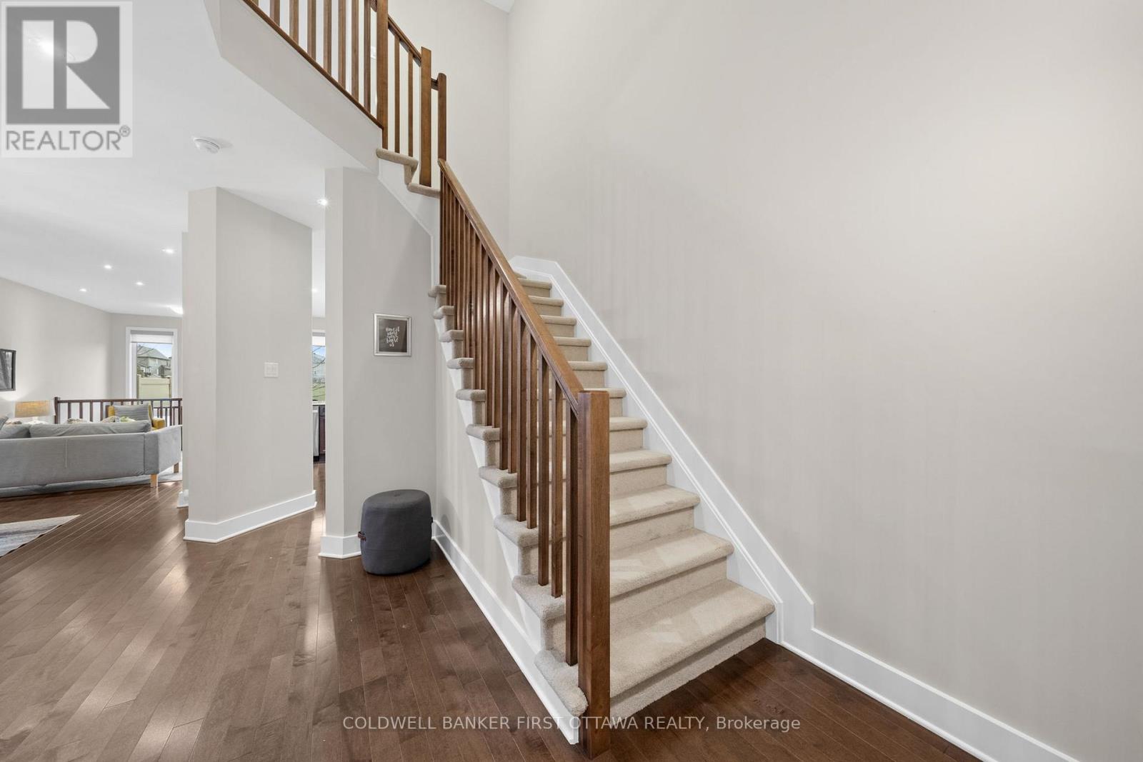 278 FERGUS CRESCENT, Ottawa, Ontario, K2J3L7 — Photo 3