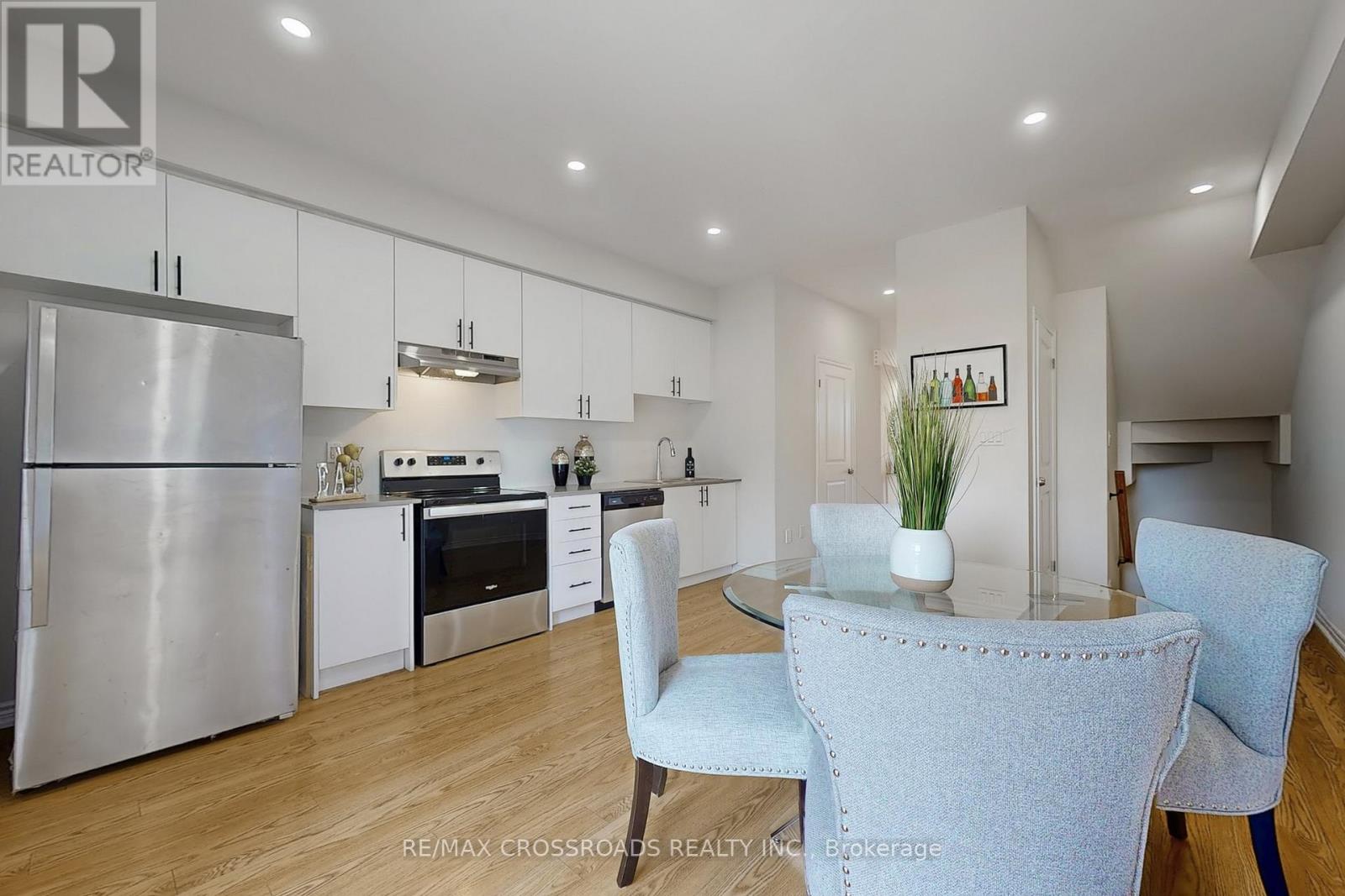 384 OKANAGAN PATH, Oshawa (Donevan), Ontario, L1H0B1 — Photo 15