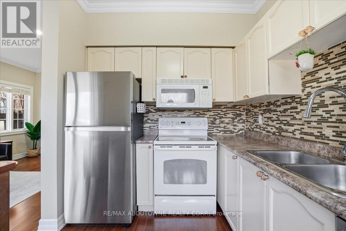 2377 DALEBROOK DRIVE, Oakville (WC Wedgewood Creek), Ontario, L6H6K4 — Photo 15