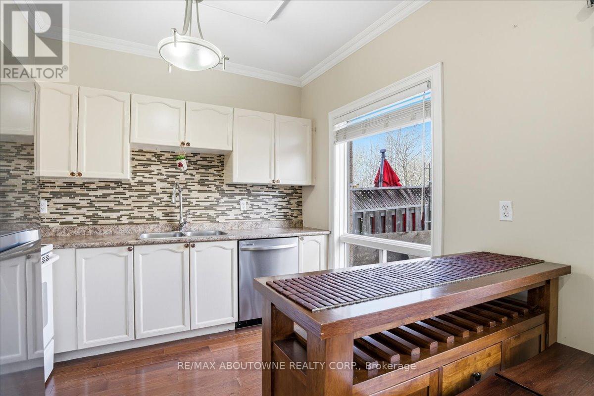 2377 DALEBROOK DRIVE, Oakville (WC Wedgewood Creek), Ontario, L6H6K4 — Photo 34