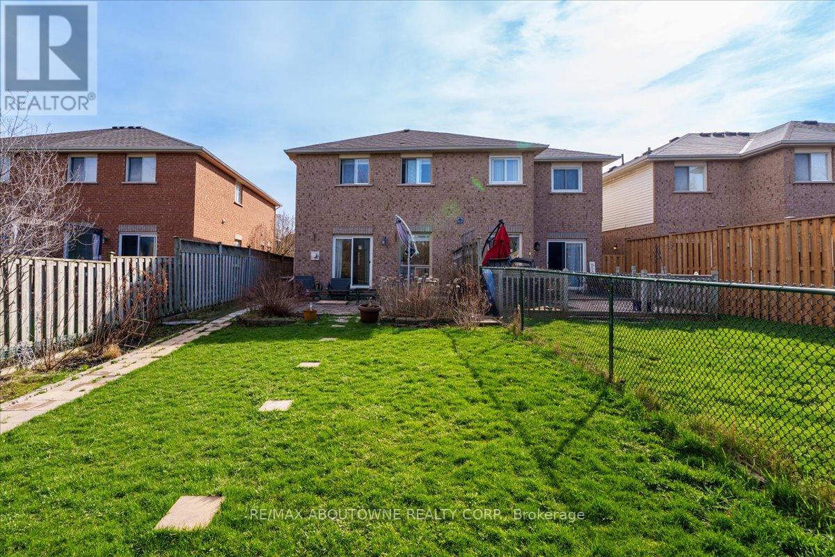 2377 DALEBROOK DRIVE, Oakville (WC Wedgewood Creek), Ontario, L6H6K4 — Photo 6