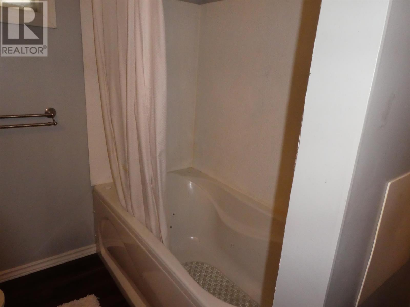 423 Birch CRES, Nakina, Ontario, P0T2H0 — Photo 6