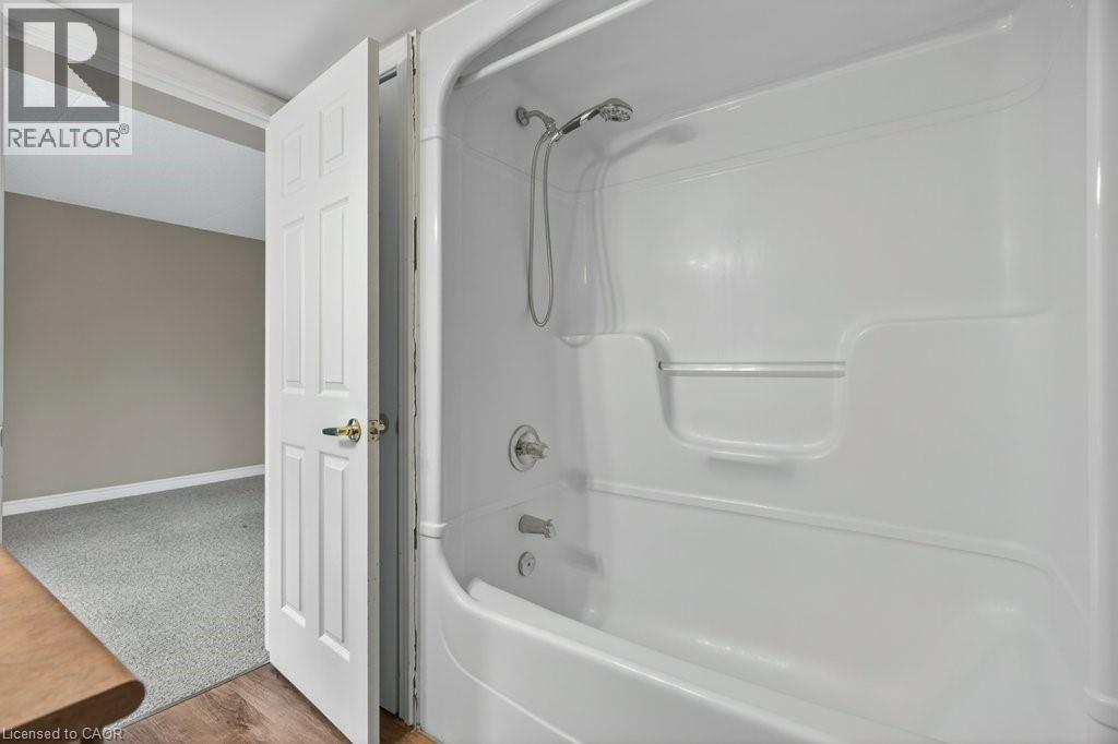 2010 CLEAVER Avenue Unit# 224, Burlington, Ontario, L7M4C1 — Photo 35