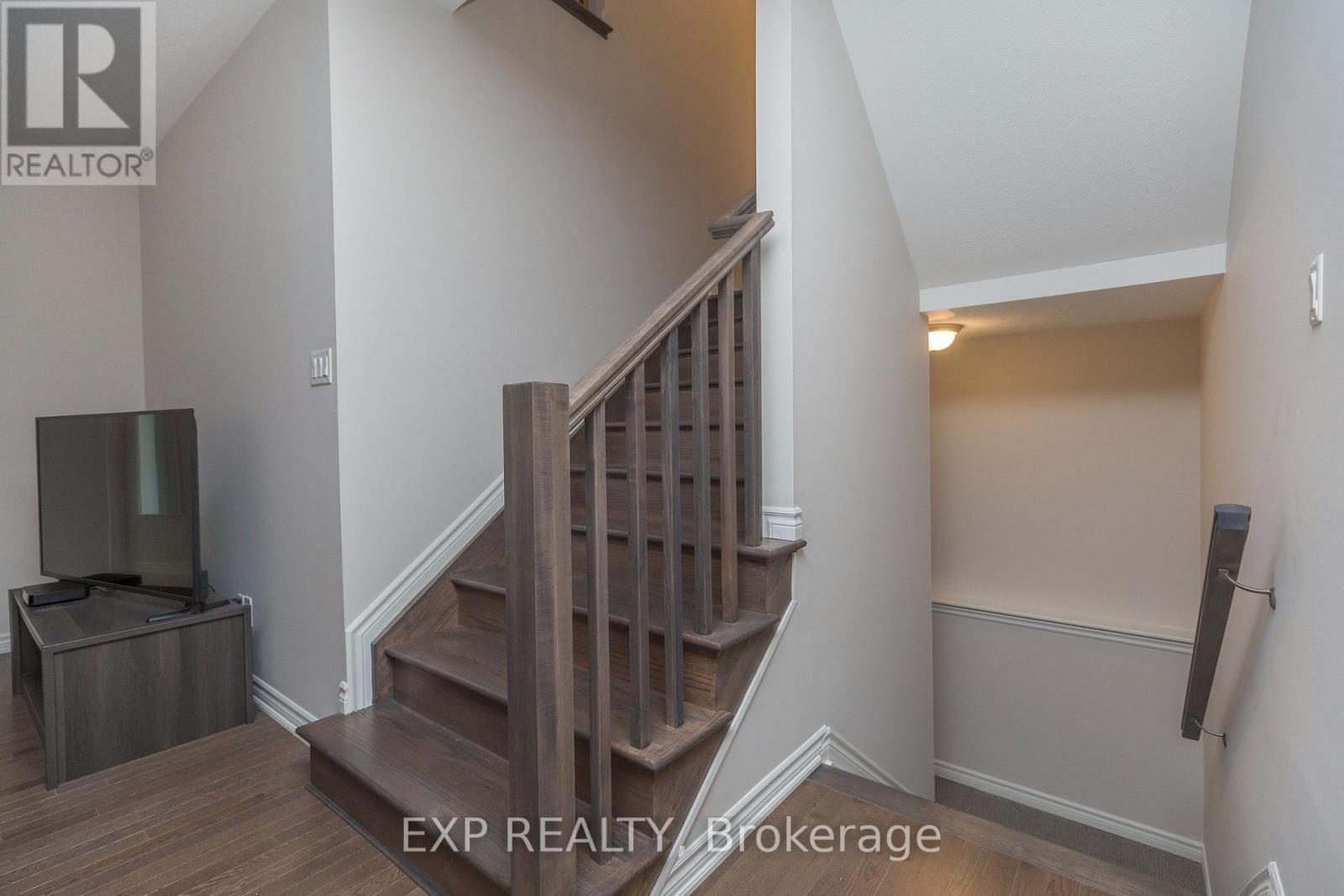 516 LOURY ROW, Ottawa, Ontario, K1W0M7 — Photo 10