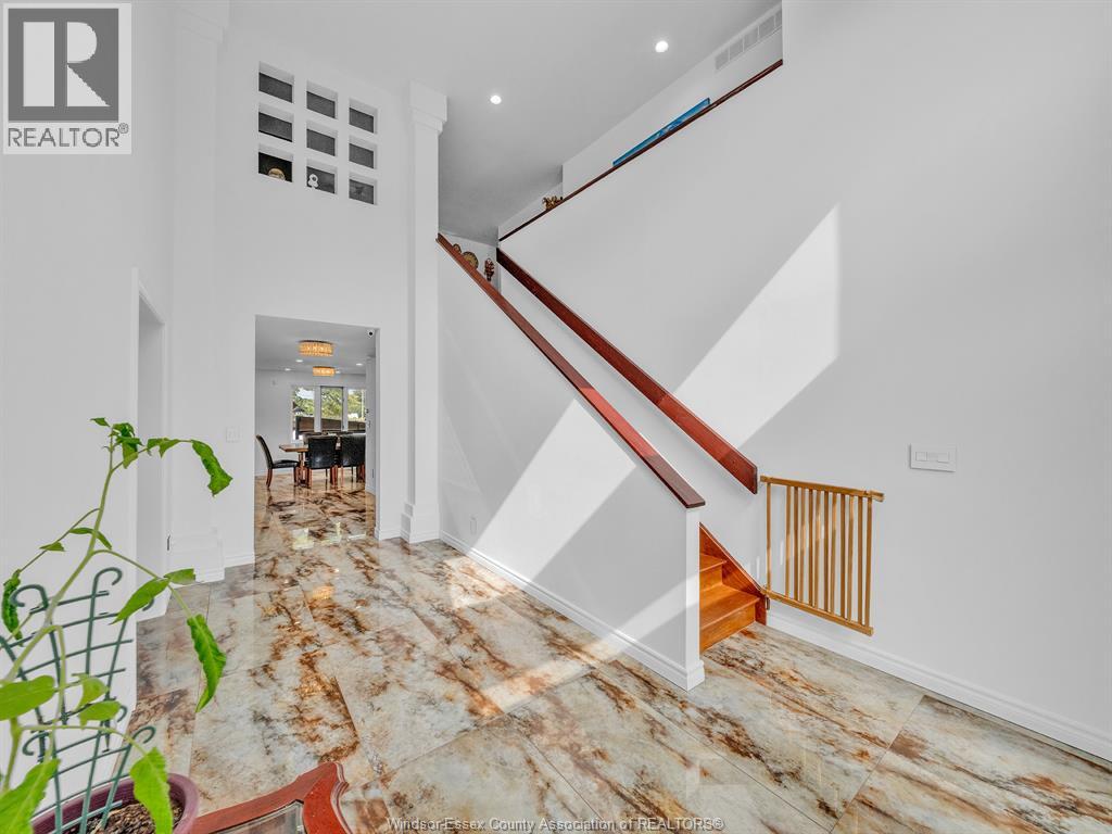 1098 STONEYBROOK CRESCENT, Windsor, Ontario, N9G2Y3 — Photo 5