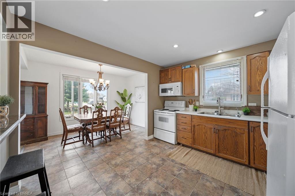 1 OSIJEK Crescent, Brantford, Ontario, N3P1Z3 — Photo 15