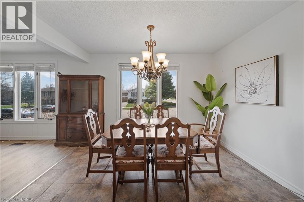 1 OSIJEK Crescent, Brantford, Ontario, N3P1Z3 — Photo 17