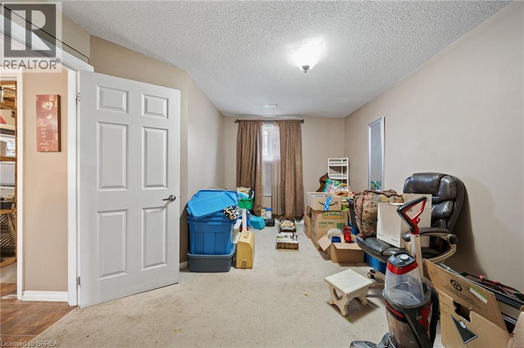 1 OSIJEK Crescent, Brantford, Ontario, N3P1Z3 — Photo 33