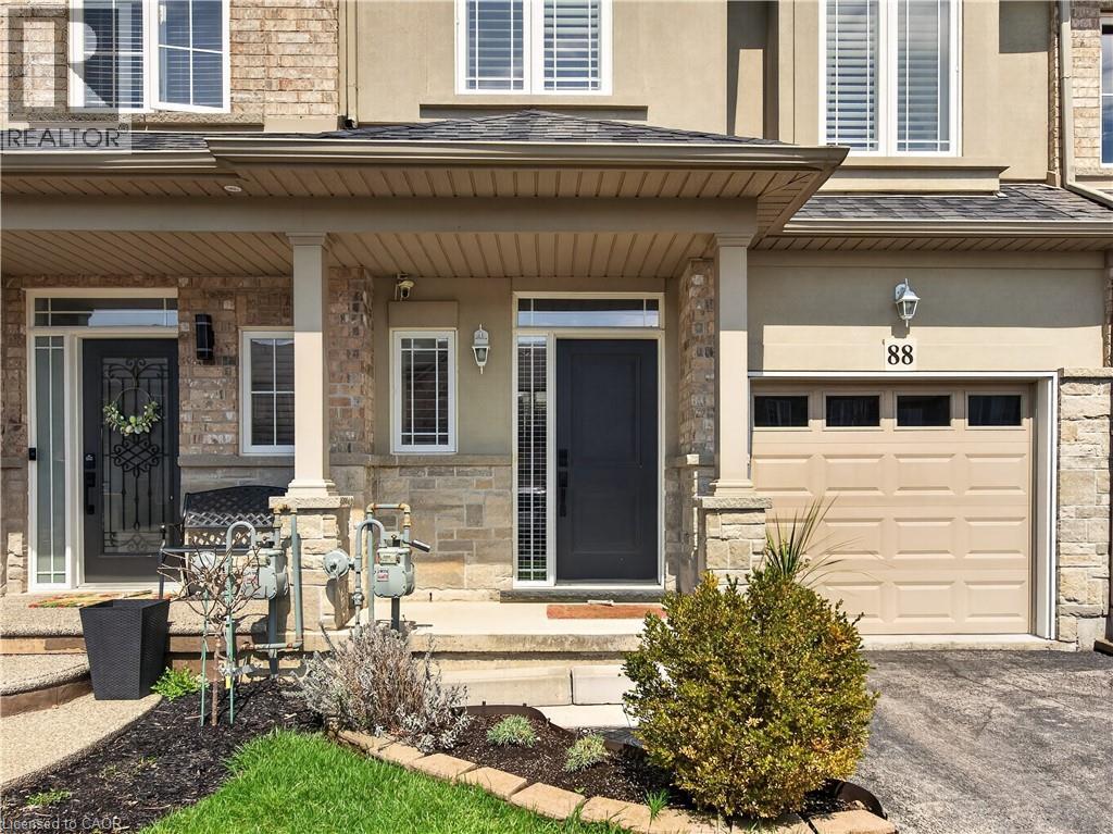 88 HIGHGATE Drive, Hamilton, Ontario, L8J0C2 — Photo 4