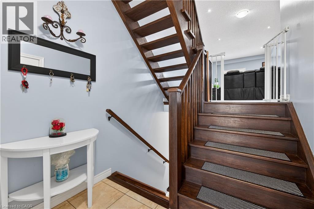 88 HIGHGATE Drive, Hamilton, Ontario, L8J0C2 — Photo 8