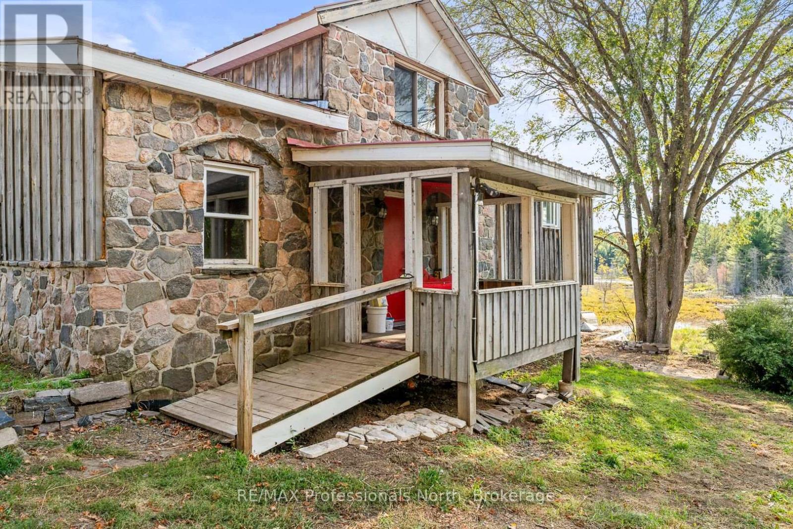 1127 FALLOWFIELD ROAD, Dysart et al (Dysart), Ontario, K0M1S0 — Photo 4