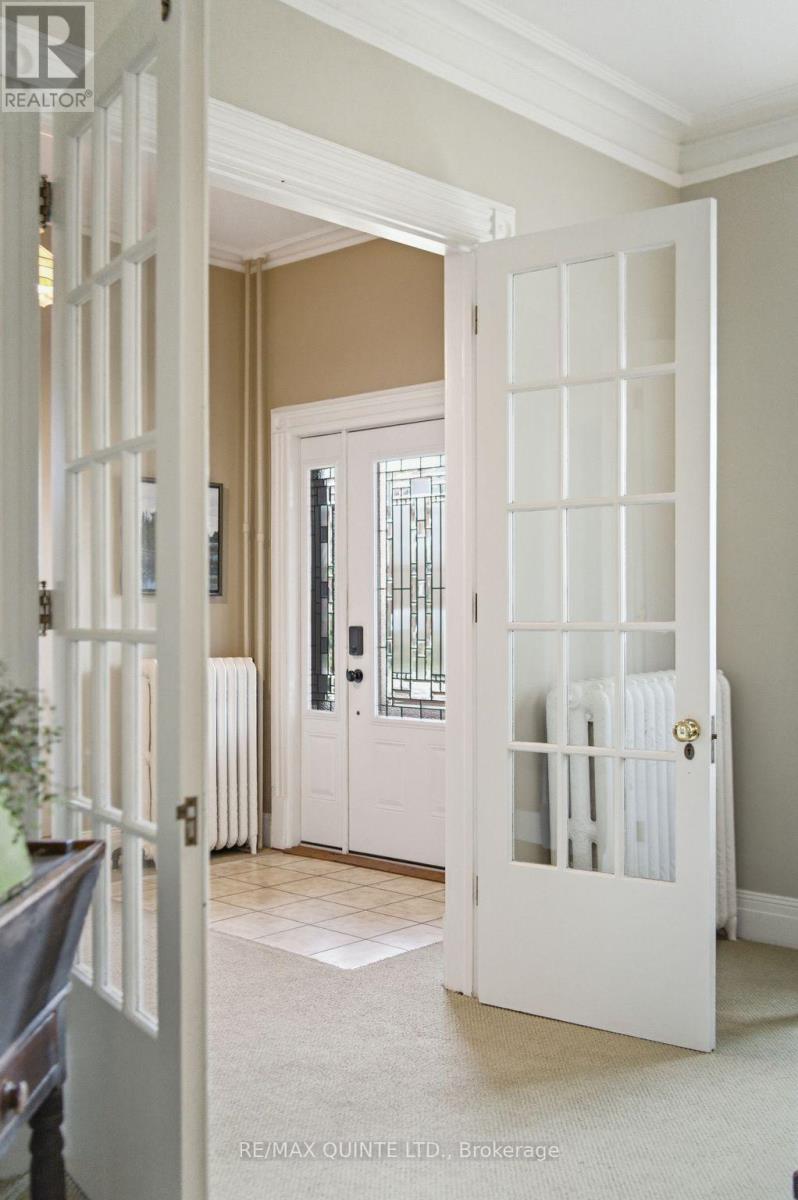 42 QUEEN STREET, Belleville (Belleville Ward), Ontario, K8N1T5 — Photo 5