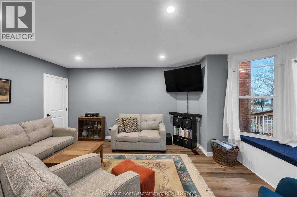 15-17 JANE STREET, Ridgetown, Ontario, N0P2C0 — Photo 3