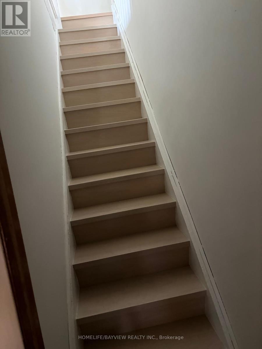 2ND & 3RD FLOORS - 78 WOODYCREST AVENUE, Toronto (Danforth), Ontario, M4J3A7 — Photo 4