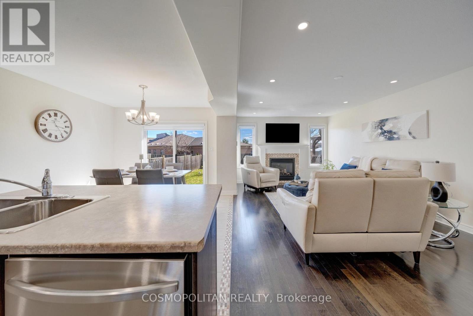 8396 GLAVCIC DRIVE, Niagara Falls (Forestview), Ontario, L2H0B4 — Photo 11