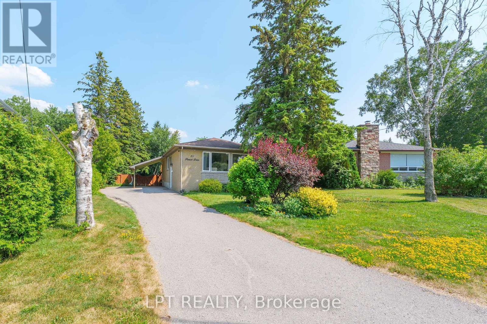 31 PATRICK DRIVE, Aurora (Aurora Highlands), Ontario, L4G2A6 — Photo 4