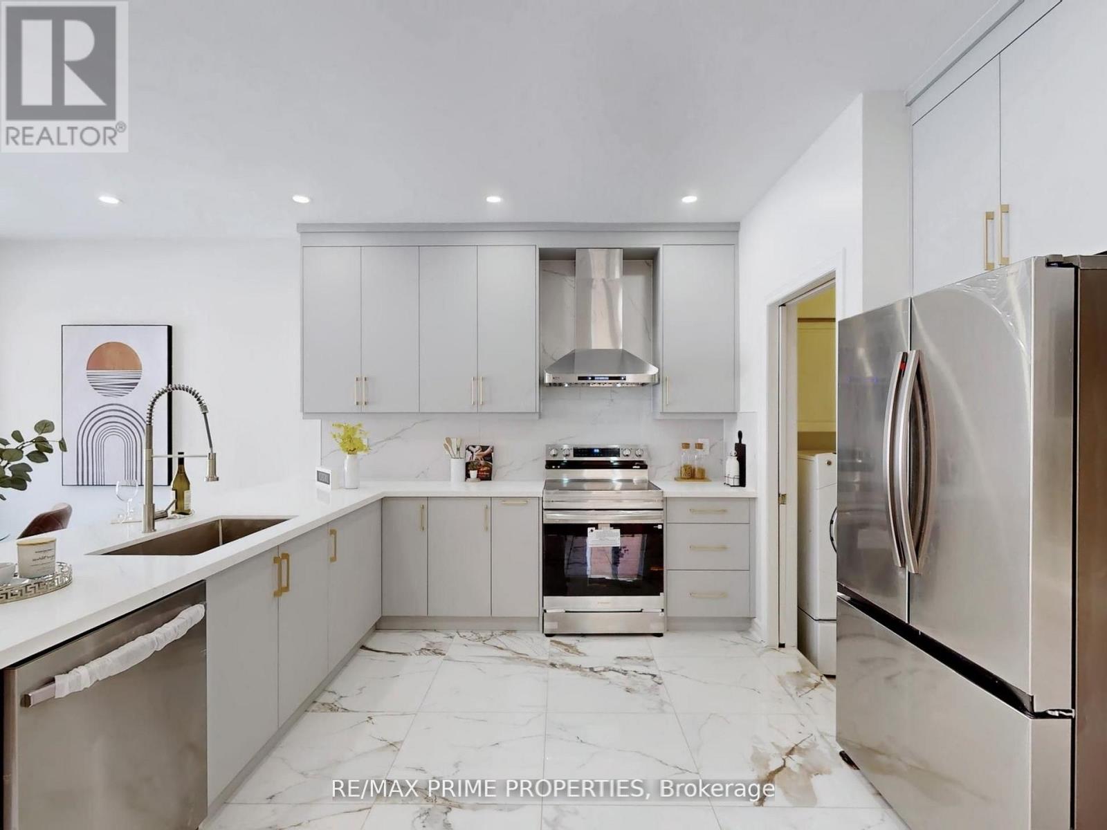 22 WAYMOUNT AVENUE, Richmond Hill (Westbrook), Ontario, L4S2G5 — Photo 8