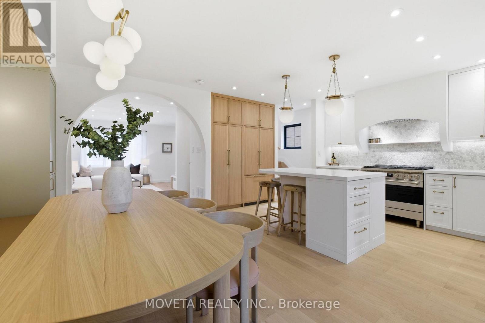 4 MAHONEY AVENUE, Toronto (Mount Dennis), Ontario, M6M2H4 — Photo 8