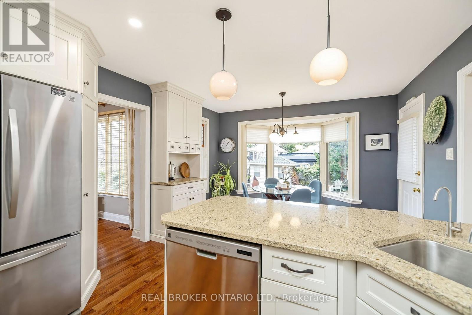 352 BROADWAY AVENUE, Milton (OM Old Milton), Ontario, L9T1T7 — Photo 15