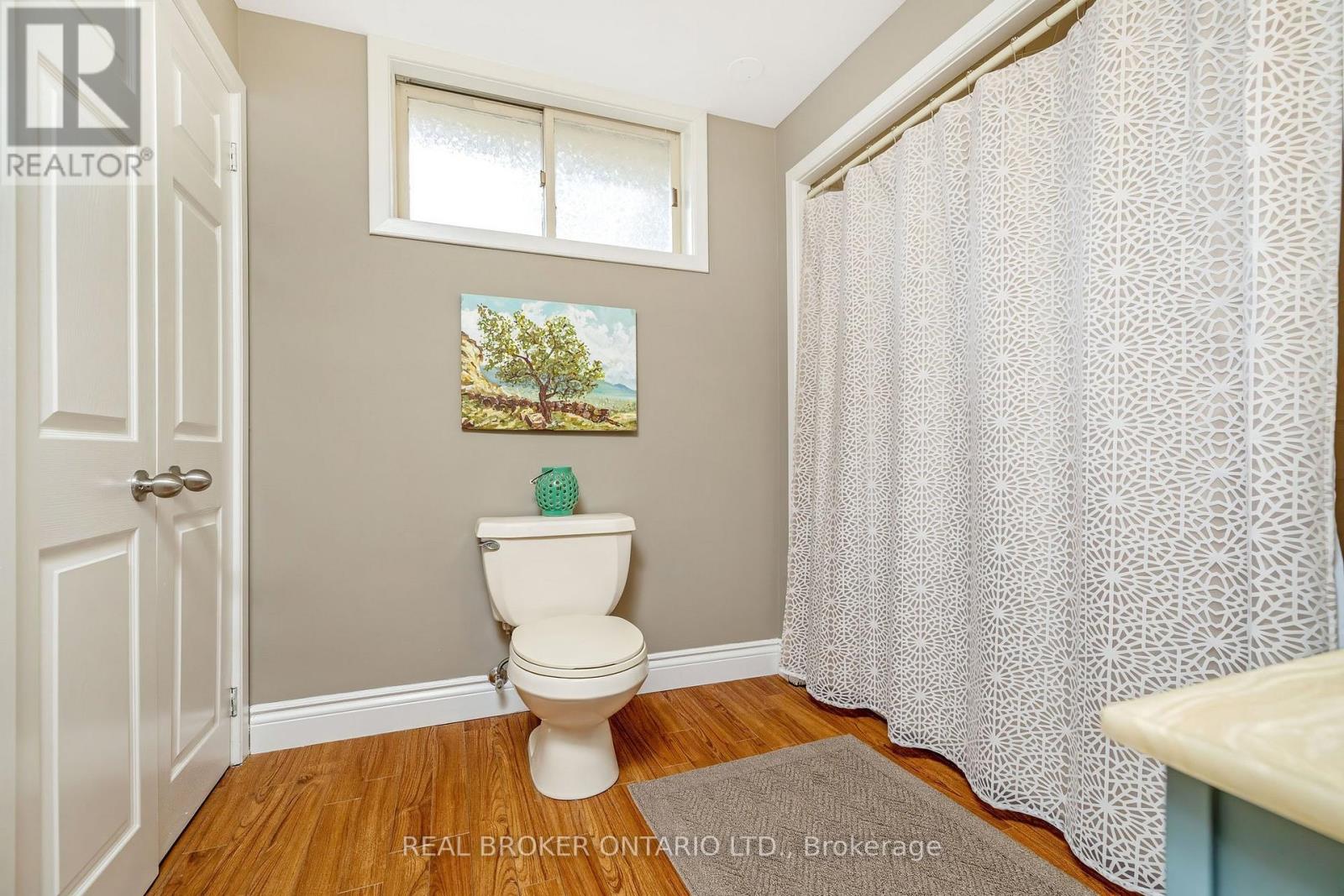 352 BROADWAY AVENUE, Milton (OM Old Milton), Ontario, L9T1T7 — Photo 35