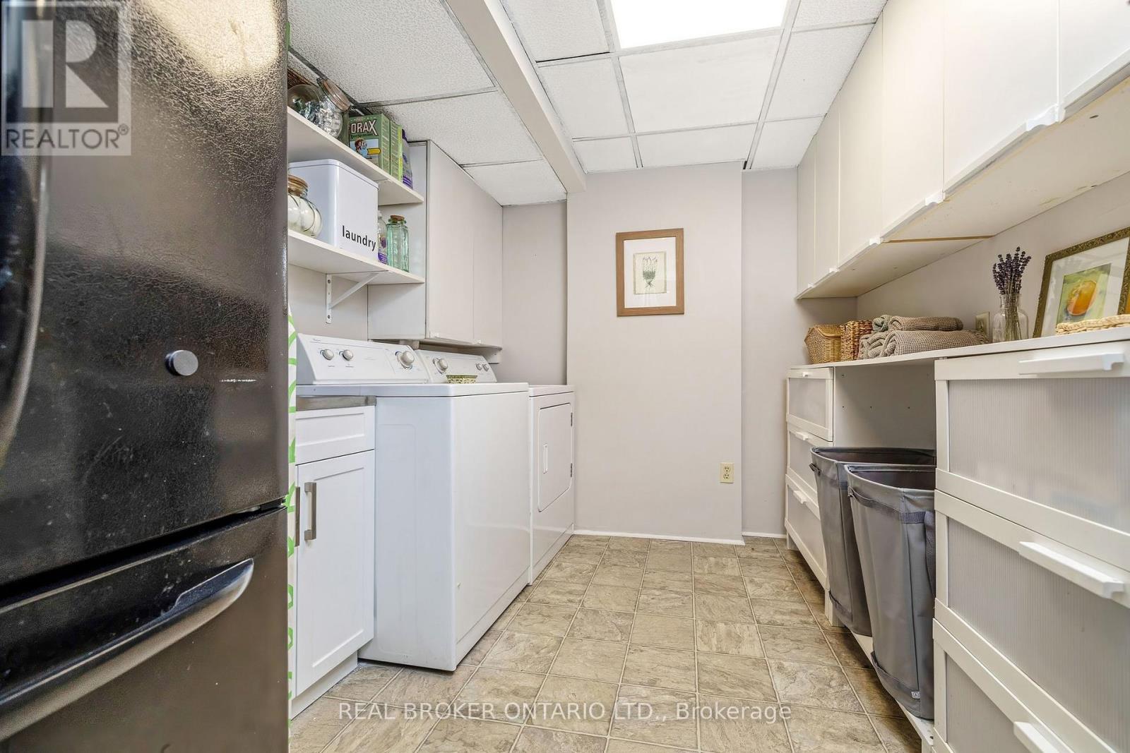 352 BROADWAY AVENUE, Milton (OM Old Milton), Ontario, L9T1T7 — Photo 39