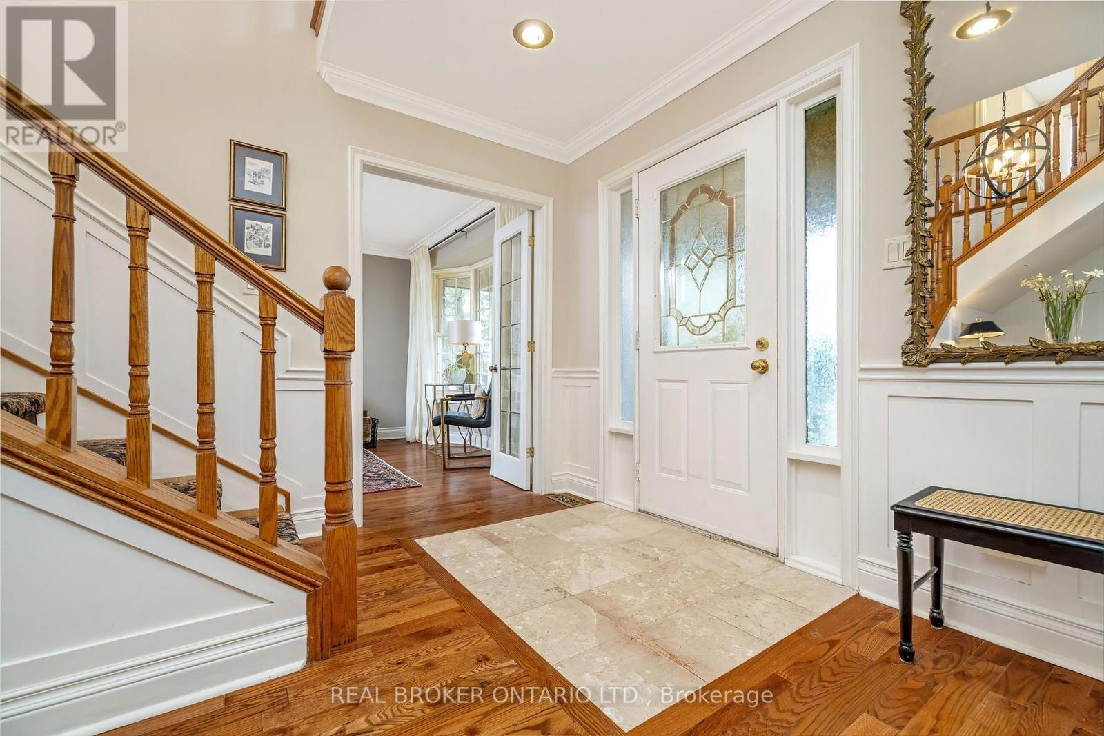 352 BROADWAY AVENUE, Milton (OM Old Milton), Ontario, L9T1T7 — Photo 5