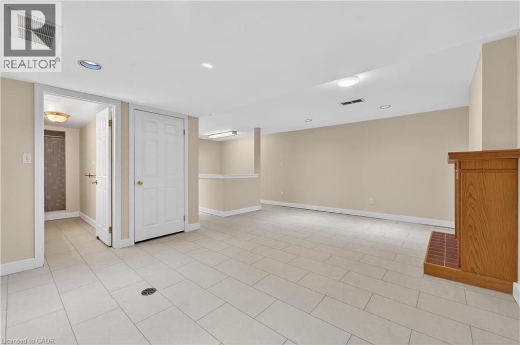 165 MAIN Street E Unit# 13, Grimsby, Ontario, L3M1P2 — Photo 28