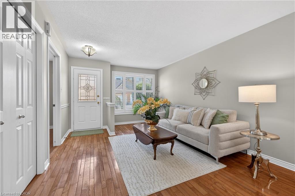165 MAIN Street E Unit# 13, Grimsby, Ontario, L3M1P2 — Photo 3
