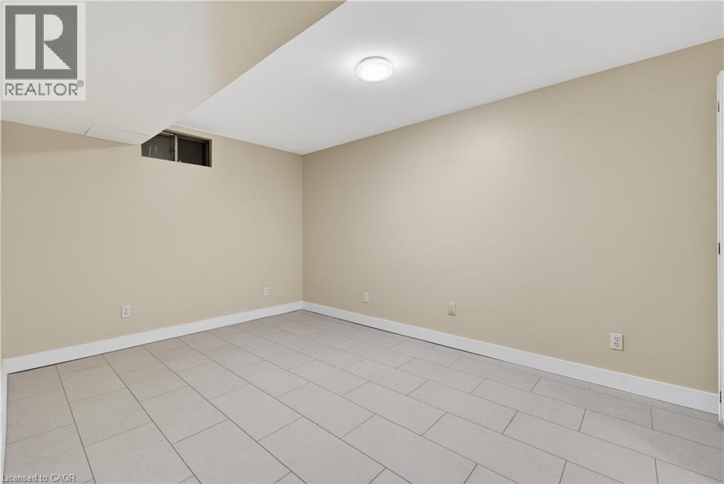 165 MAIN Street E Unit# 13, Grimsby, Ontario, L3M1P2 — Photo 31