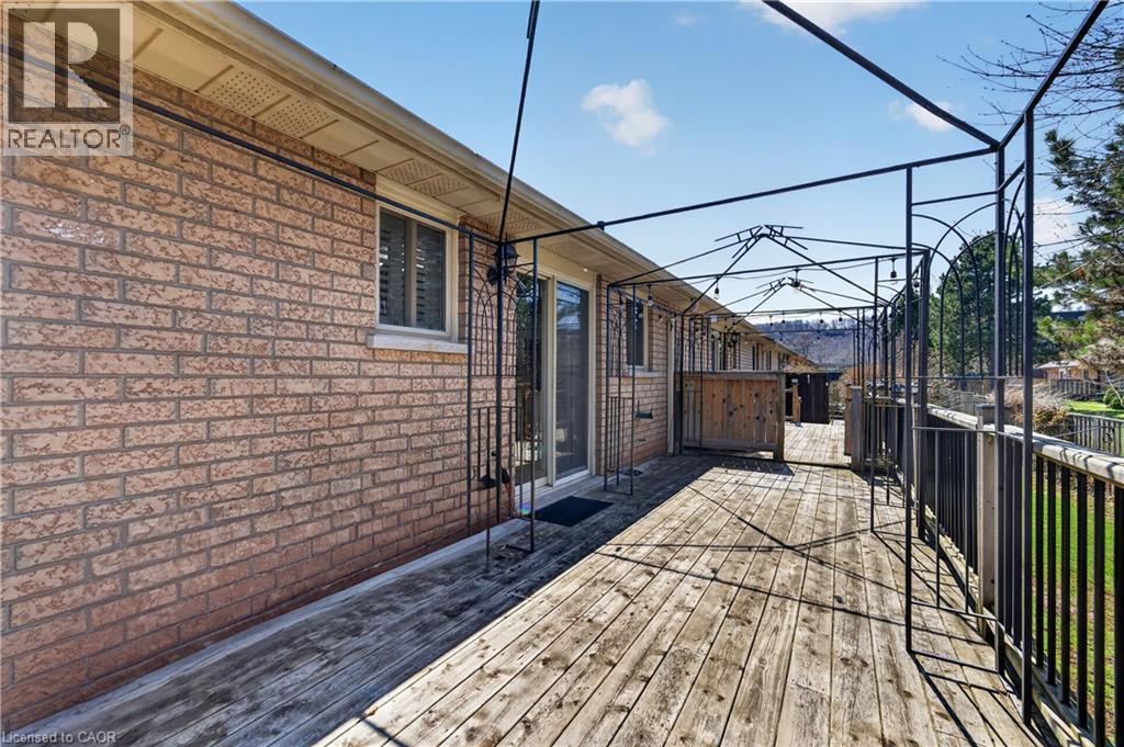 165 MAIN Street E Unit# 13, Grimsby, Ontario, L3M1P2 — Photo 34