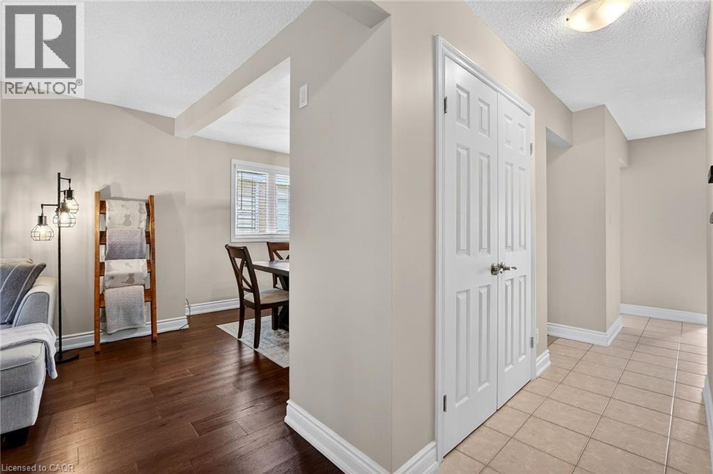 474 KNIGHTSBRIDGE Crescent, Ancaster, Ontario, L9G3S5 — Photo 10