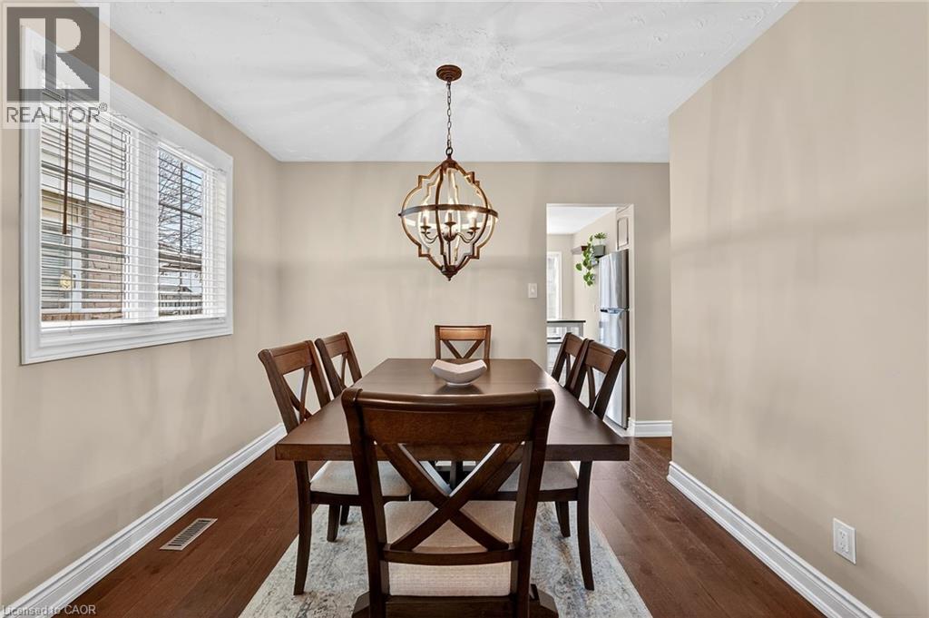 474 KNIGHTSBRIDGE Crescent, Ancaster, Ontario, L9G3S5 — Photo 12