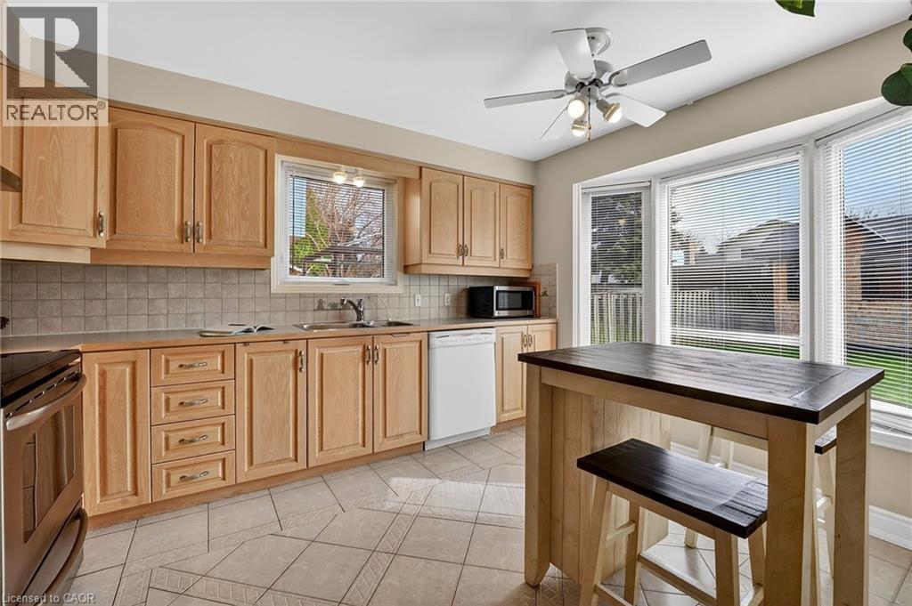 474 KNIGHTSBRIDGE Crescent, Ancaster, Ontario, L9G3S5 — Photo 13