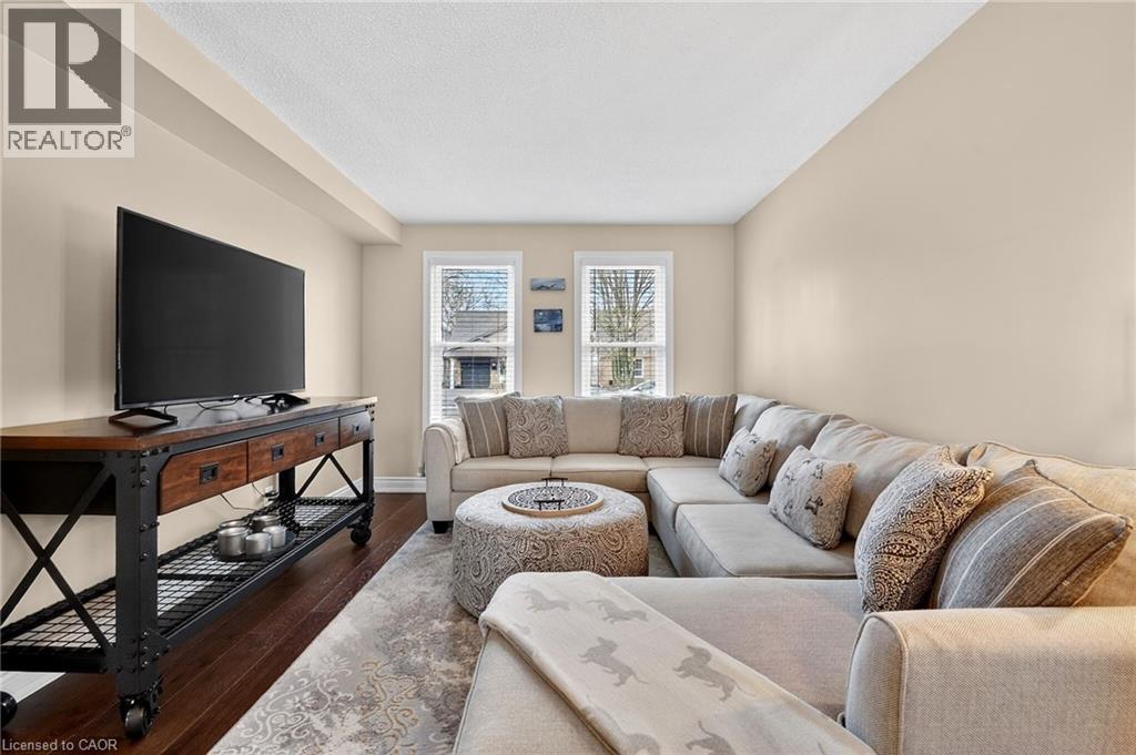 474 KNIGHTSBRIDGE Crescent, Ancaster, Ontario, L9G3S5 — Photo 6