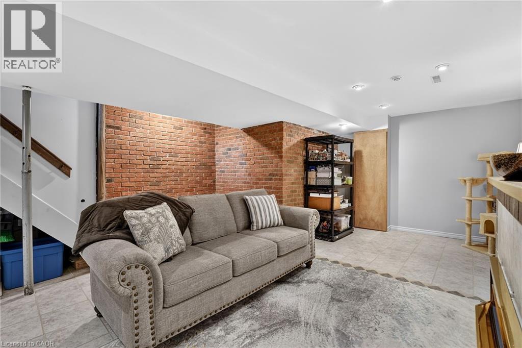 474 KNIGHTSBRIDGE Crescent, Ancaster, Ontario, L9G3S5 — Photo 8