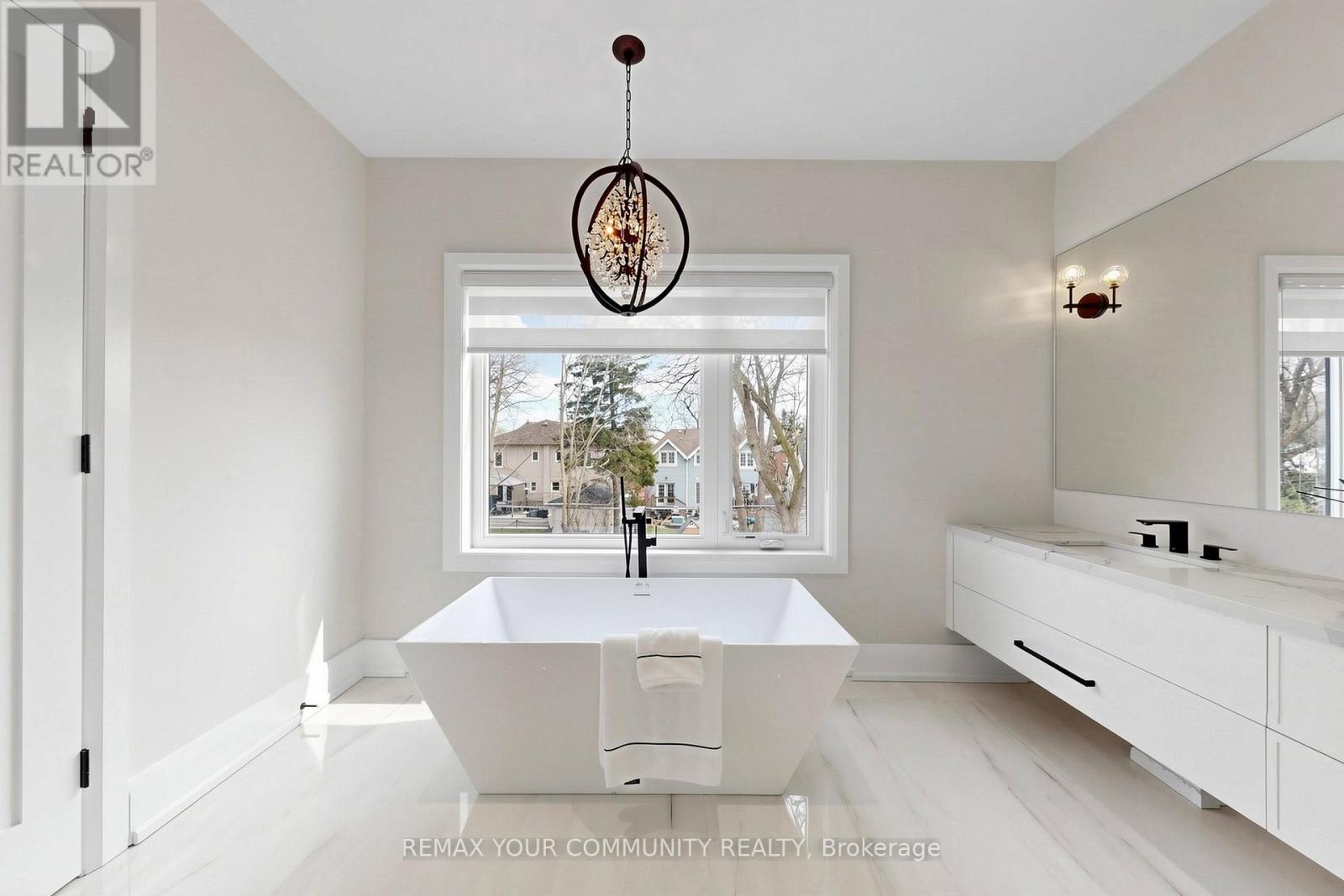 97 RANEE AVENUE, Toronto (Englemount-Lawrence), Ontario, M6A1N1 — Photo 34