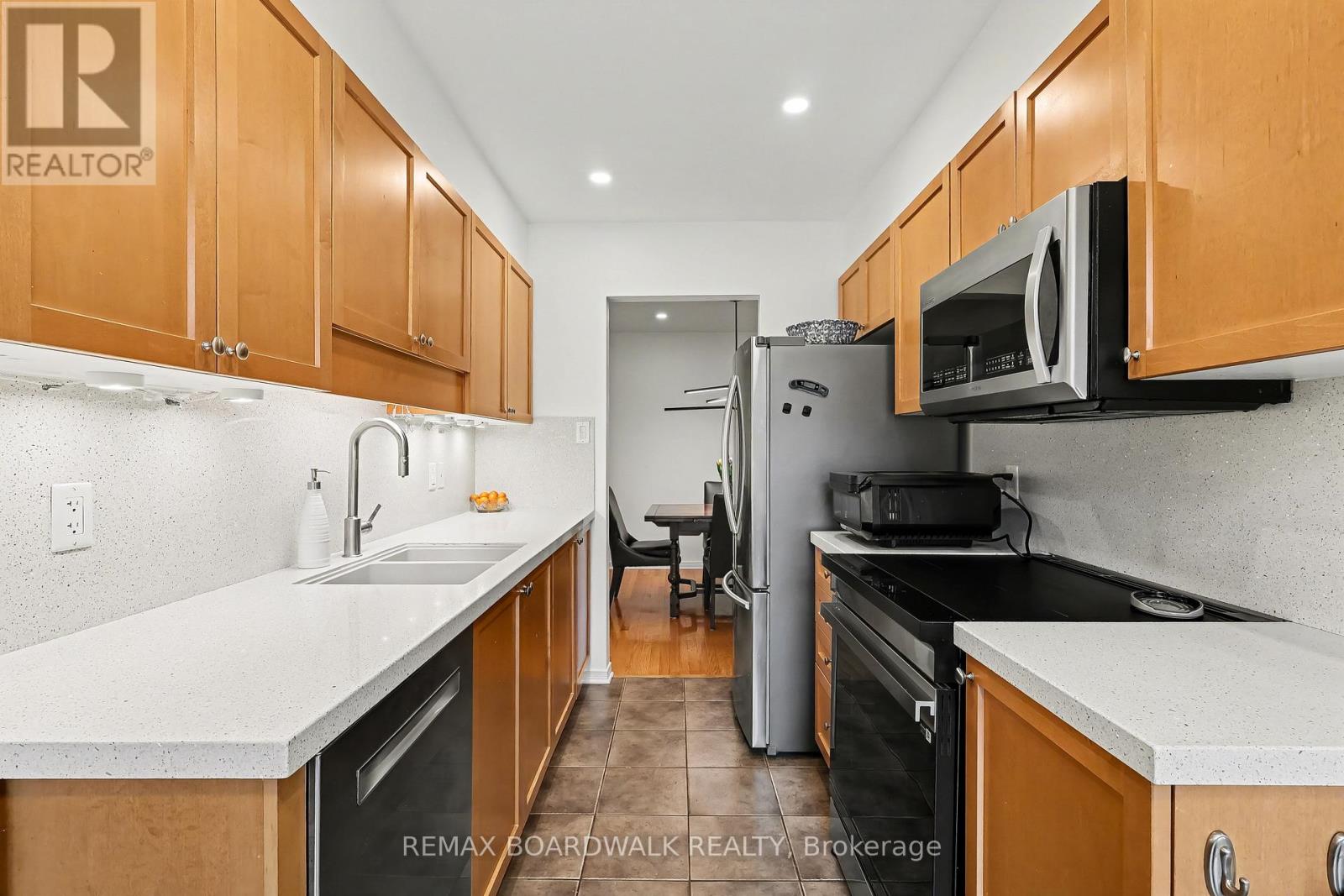 295 MEILLEUR PRIVATE, Ottawa, Ontario, K1L0A2 — Photo 34