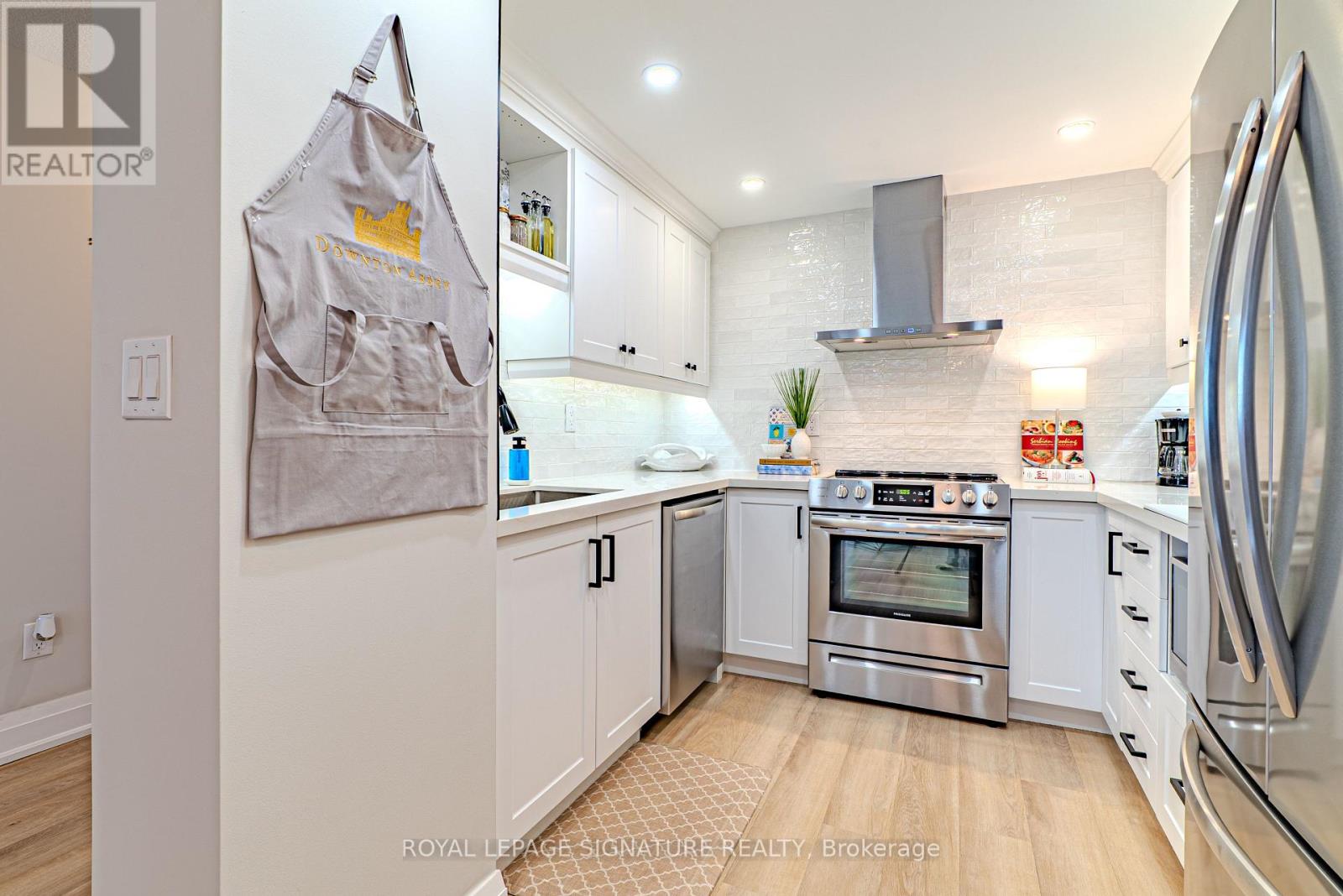 1206 - 550 WEBB DRIVE, Mississauga (City Centre), Ontario, L5B3Y4 — Photo 5