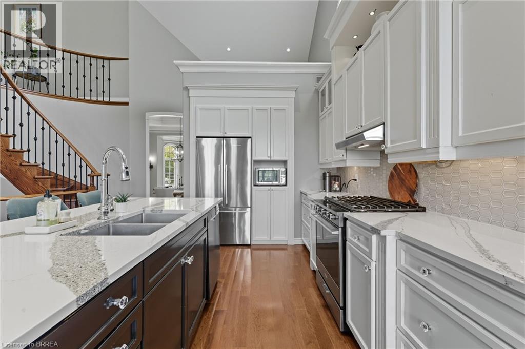 20 ZAVARELLA Court, Paris, Ontario, N3L4H3 — Photo 7