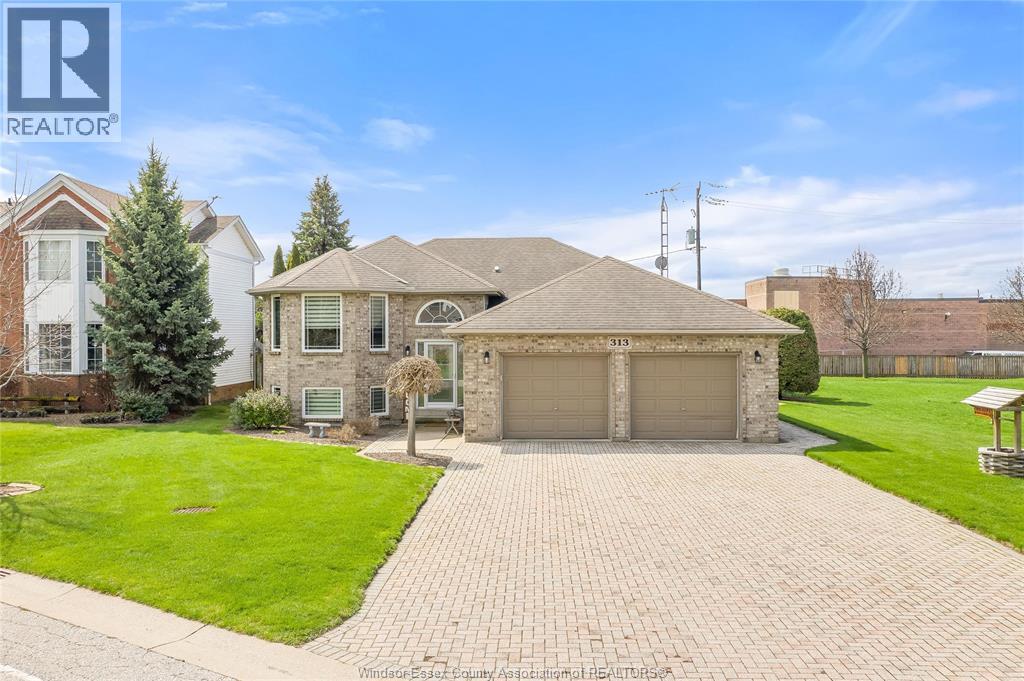 313 APPLEWOOD, Kingsville, Ontario, N9Y3Y7 — Photo 2