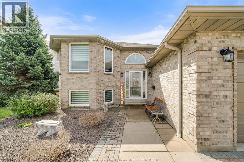 313 APPLEWOOD, Kingsville, Ontario, N9Y3Y7 — Photo 3