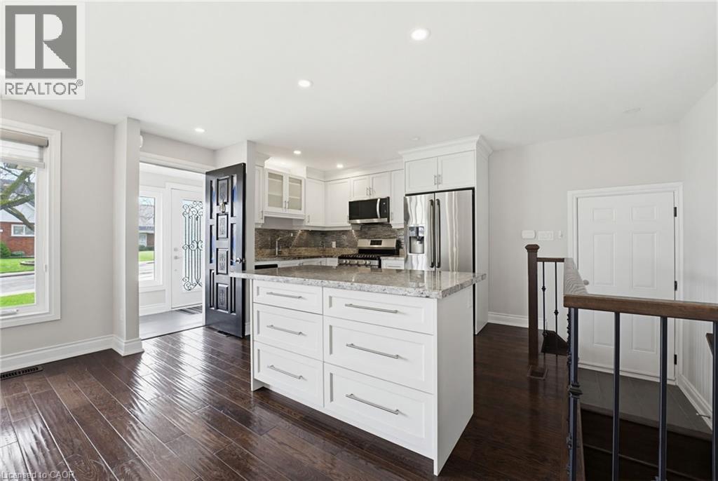 157 HOOVER Crescent, Hamilton, Ontario, L9A3H2 — Photo 13