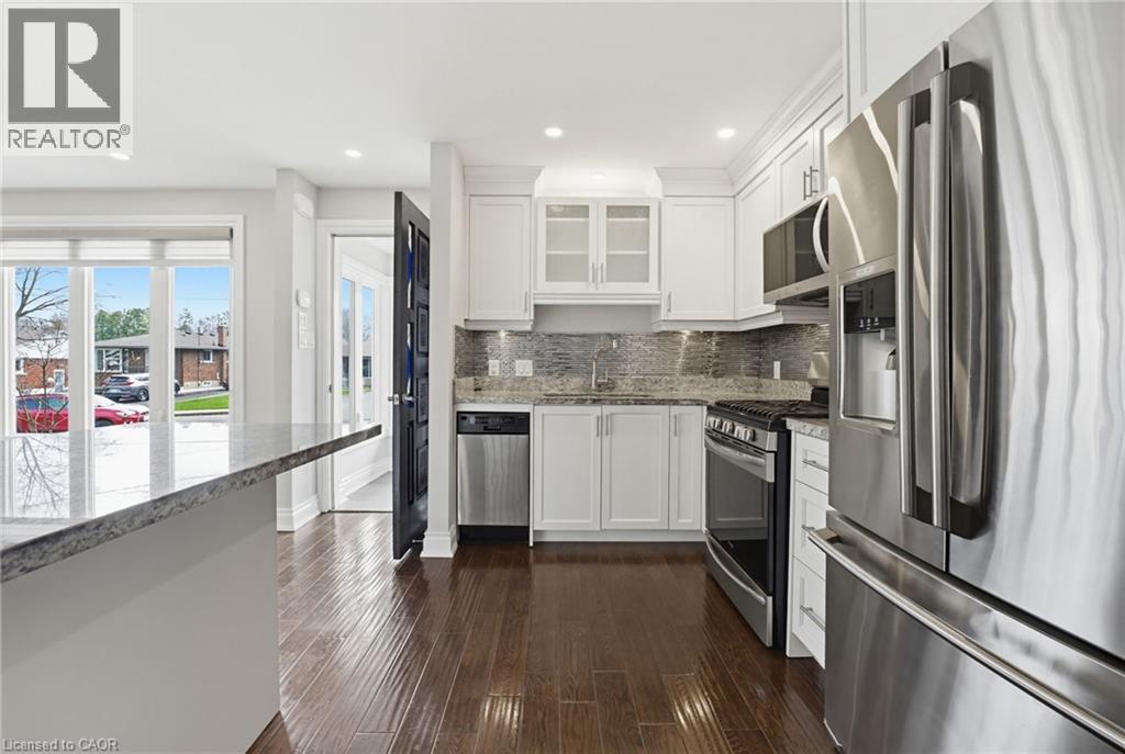 157 HOOVER Crescent, Hamilton, Ontario, L9A3H2 — Photo 15