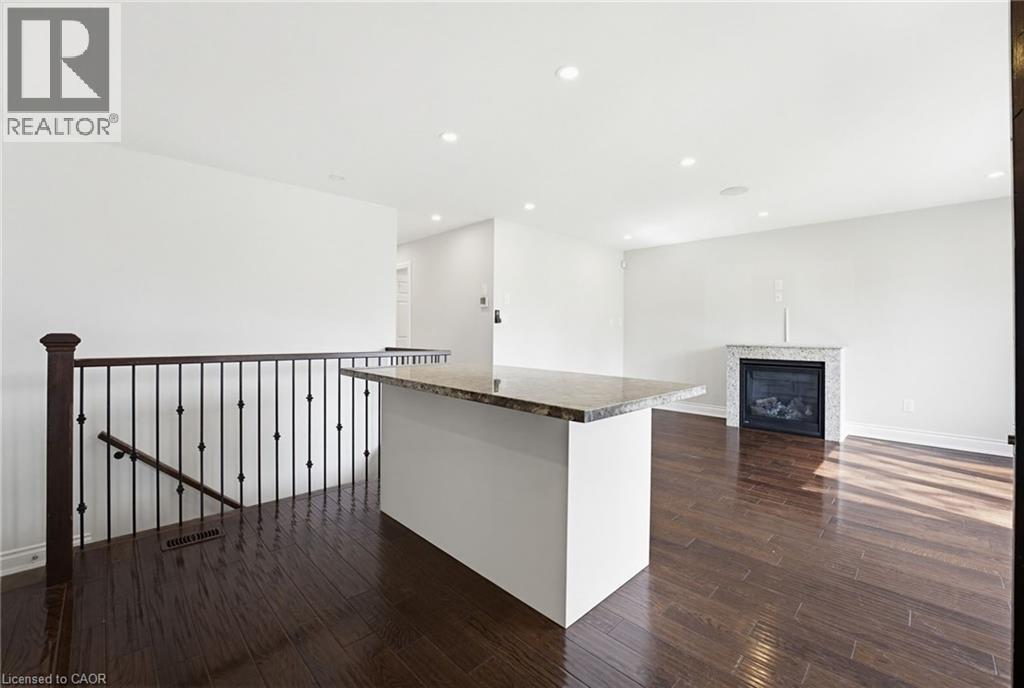 157 HOOVER Crescent, Hamilton, Ontario, L9A3H2 — Photo 17