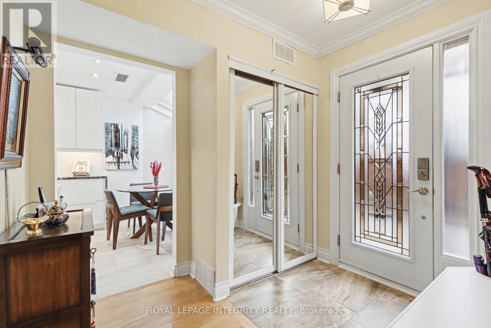 30 - 100 HILLSIDE DRIVE, Ottawa, Ontario, K1K4J4 — Photo 2