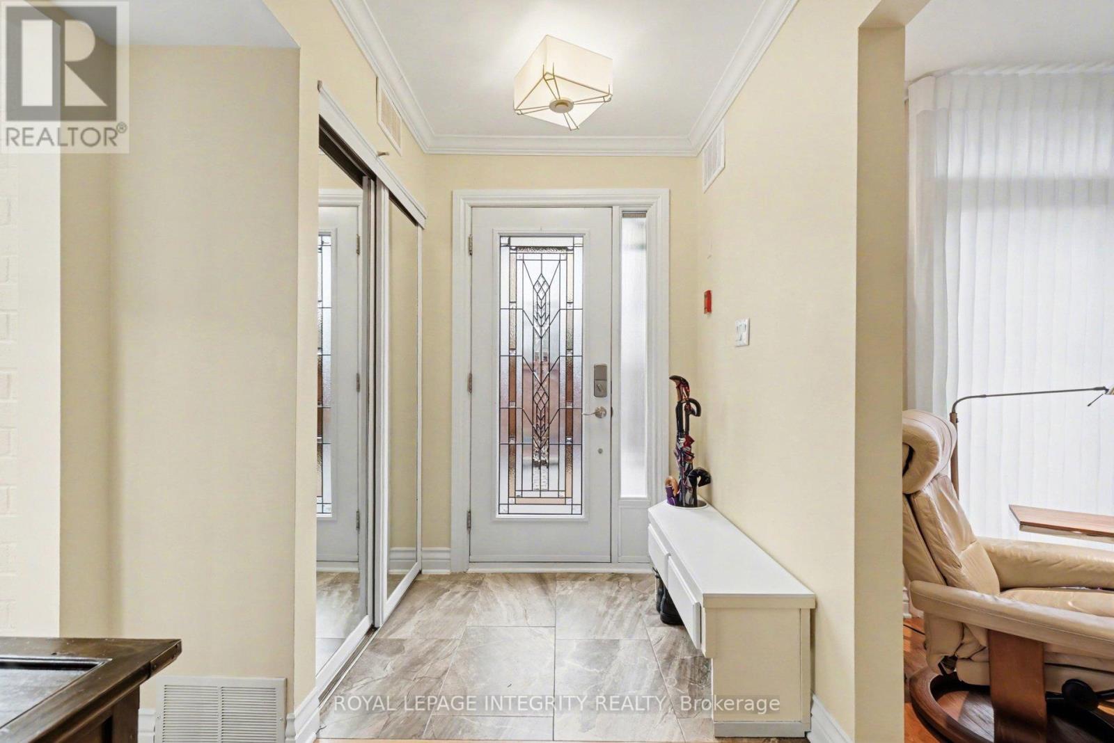 30 - 100 HILLSIDE DRIVE, Ottawa, Ontario, K1K4J4 — Photo 3