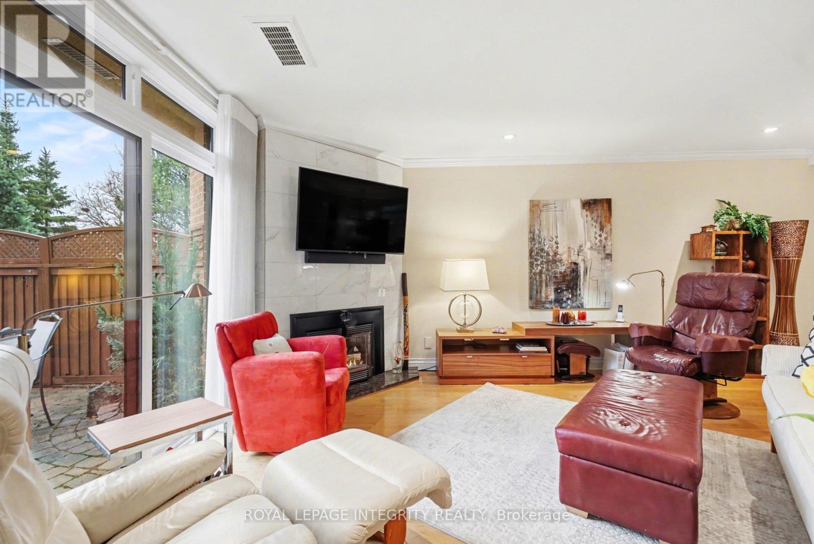 30 - 100 HILLSIDE DRIVE, Ottawa, Ontario, K1K4J4 — Photo 5