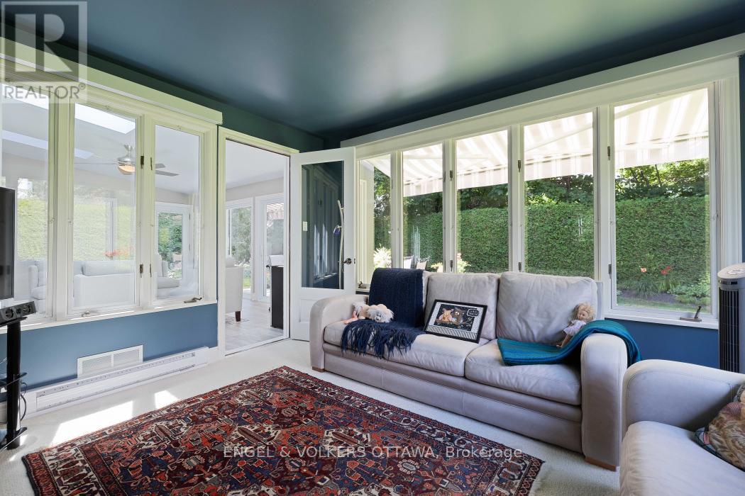 215 SPRINGFIELD ROAD, Ottawa, Ontario, K1M0L1 — Photo 11